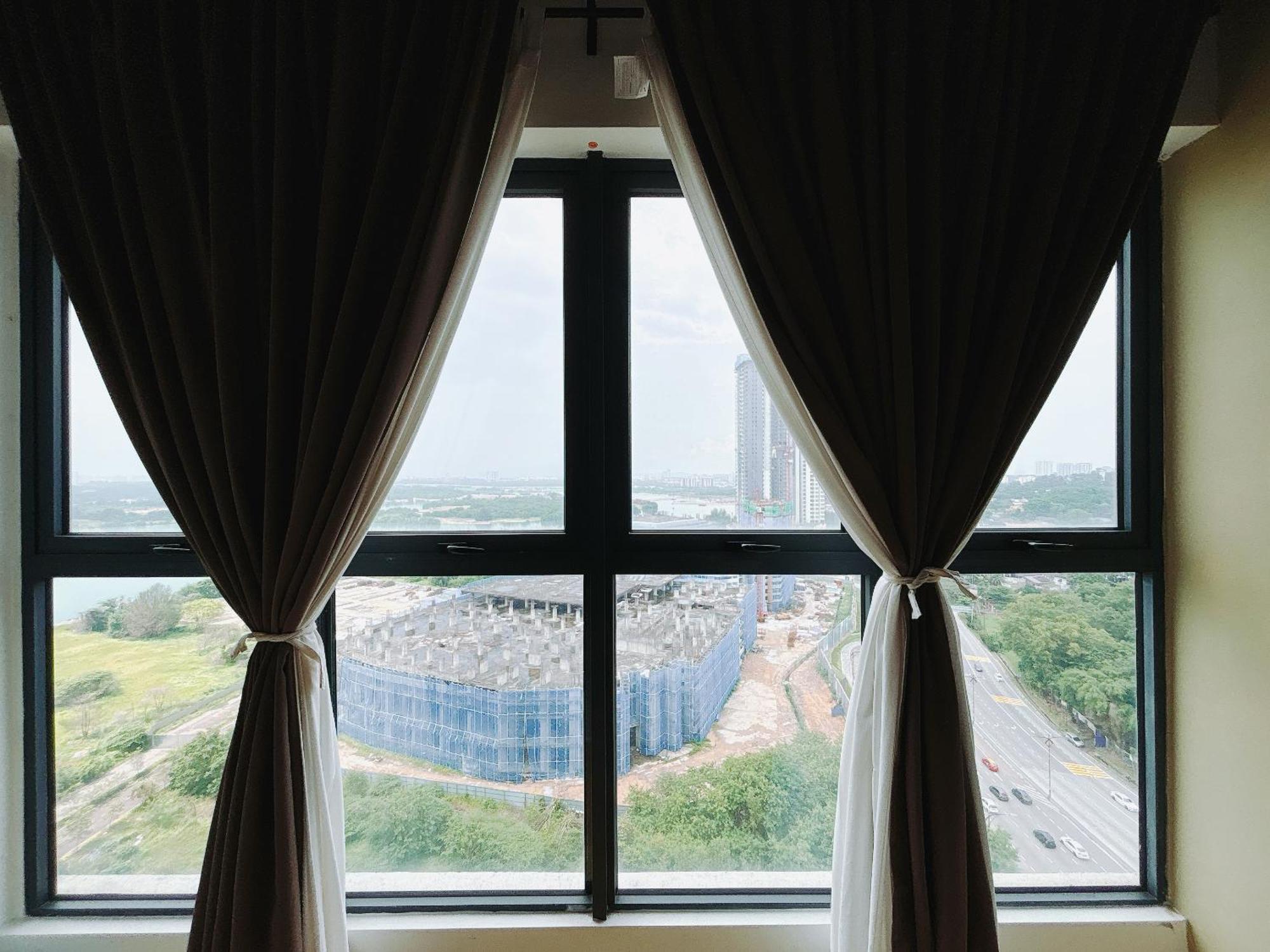 شقة Seafront Country Garden Danga Bay By Lions Bay جوهر بهرو الغرفة الصورة